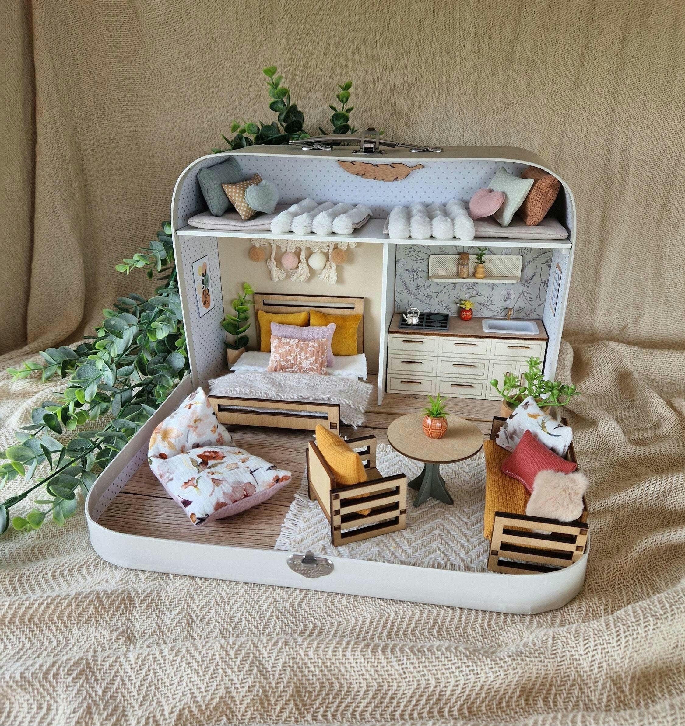 Suitcase dollhouse online